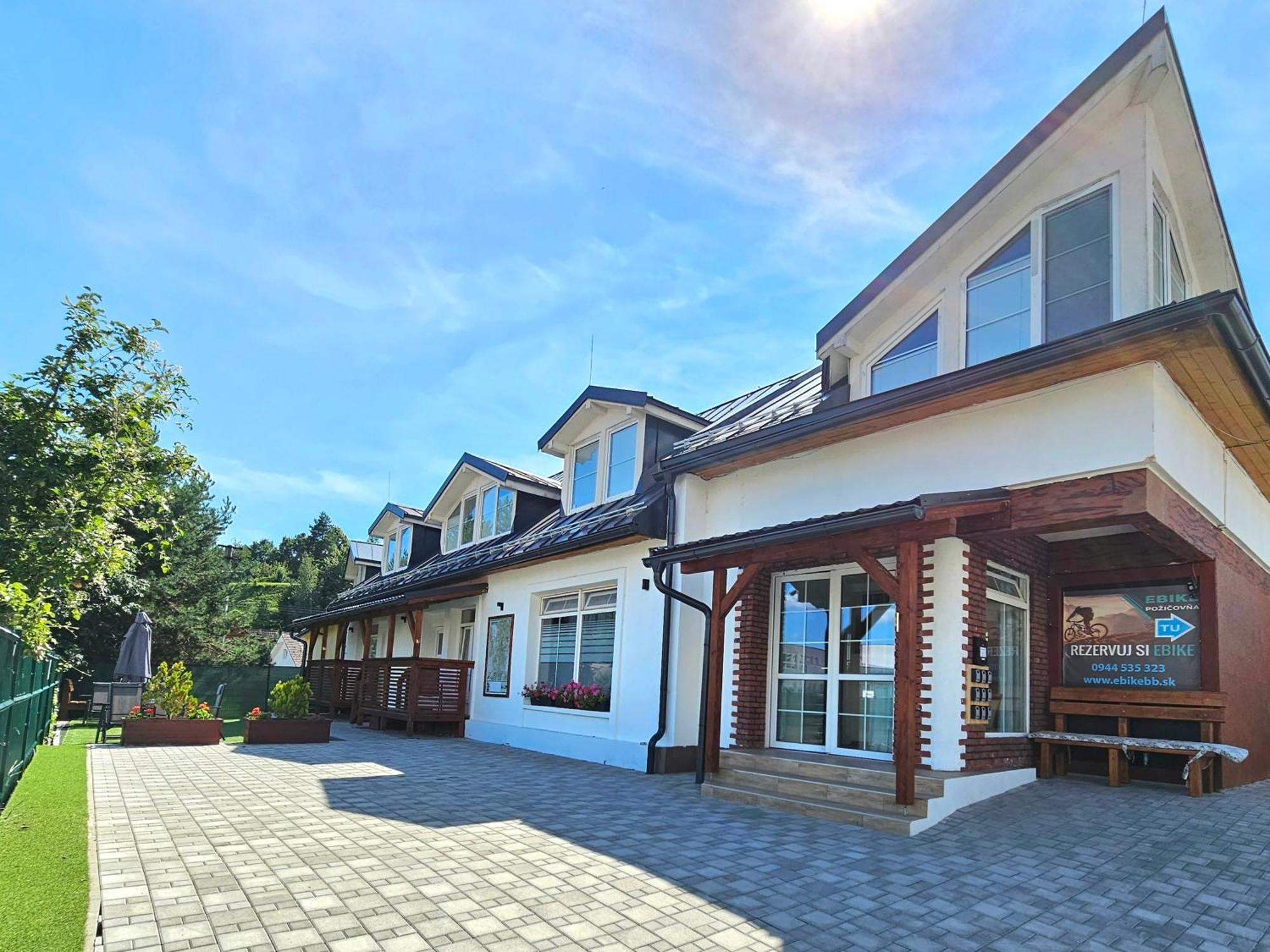 Apartmany Podlavice Банска-Бистрица Экстерьер фото